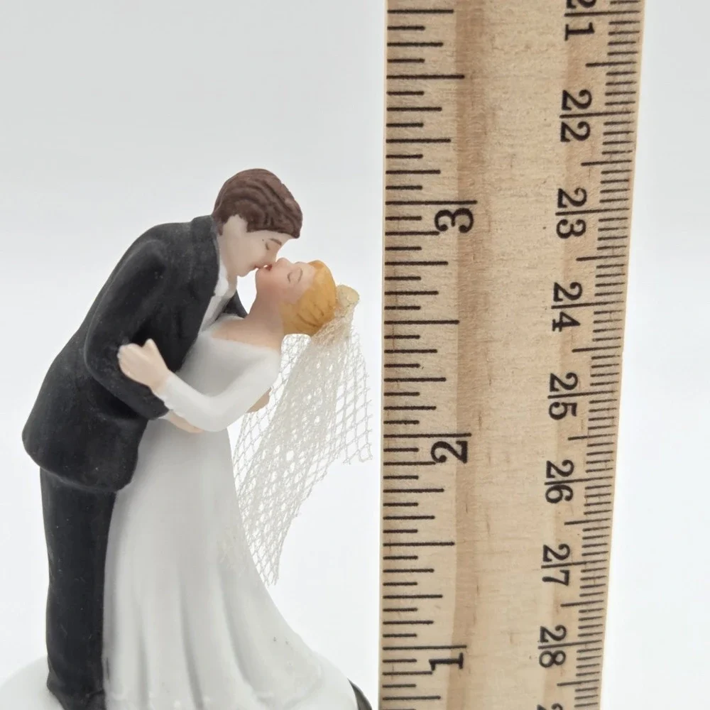 PHB Porcelain Hinged Trinket Box With Bride And Groom Wedding Cake Topper I DO!